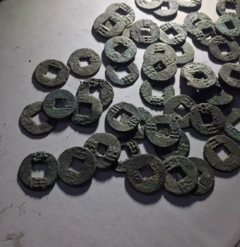 Qin Dynasty Ban Liang Bronze Coin from Emperor Yingzheng's Era - Ancient Warring States to Han Dynasty Collectible Unifying China Five Emperors Series