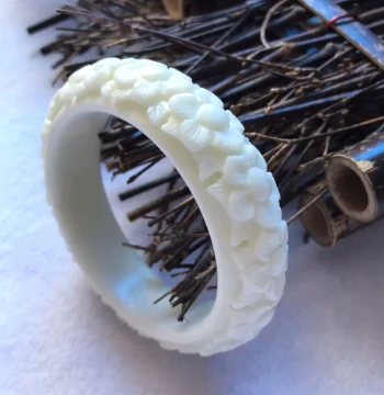 Natural Xiuyan Jade Bangle Liaoning Xiuyan Rock Bone White Carved Bangle 3D Plum Blossom Design Women's Bracelet