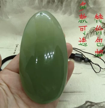 Natural Jade Xiuyan Jade Hand-Held Piece - Exquisite Carved Raw Stone for Collecting and Play