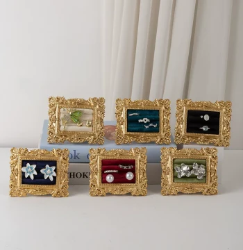 Vintage European Style Horizontal Photo Frame Jewelry Display Stand - Ring Storage Tray for Shop Display and Photography