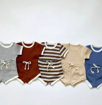 New Infant and Toddler Boys and Girls Simple Casual Short-Sleeve and Shorts Set 2023 Summer Round Neck T-Shirt and Big PP Pants