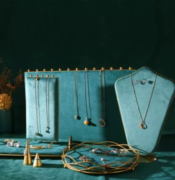 Jewelry Display Rack Store Display Light Luxury Green Velvet Photo Frame Necklace Stand Photography Prop Ring Tray