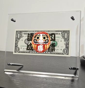Lucky Daruma Tumbler Ornament – Acrylic Art Piece for Blessings, Birthdays, and Coin Collecting Gifts