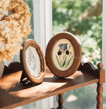 Yuelanju Vintage Solid Wood Photo Frame, Desktop Plant Picture Frame, Wall Decor for Cafe Display