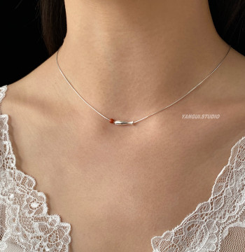 Yangui Original 'Fish Playing with Pearl' Minimalist Southern Red Agate and Sterling Silver Collarbone Necklace, Niche Light Luxury Versatile Women's Necklace