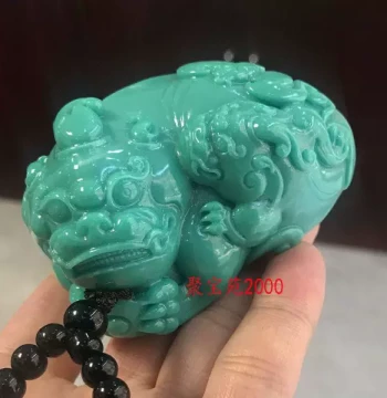 Fortune-Attracting Jade Playpiece – Tea Pet Ornament, High-Altitude Mine Pixiu Handheld, Turquoise Porcelain Finish
