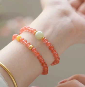 Natural Ice-Float Southern Red Cherry Red Ice-Grade Agate Double-Loop Bracelet for Women, Hetian Jade and Beeswax Amber Bracelet with New Chinese Style Aesthetic