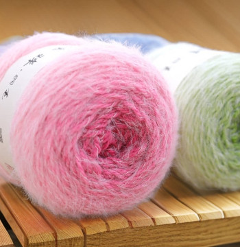 Long-Staple Gradient Yarn Hand-Knitting Bouquet Blanket, Crochet Seven-Star Scarf Shawl, Rose Pattern Blanket Material Kit