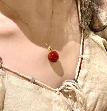 Natural Raw Southern Red Agate Single Bead Large Particle Necklace Flame Red Round Pendant 18K Gold New Chinese Style