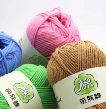 5-Ply Combed Milk Cotton Yarn Balls for Scarves and Blankets - Medium-Weight DIY Knitting and Crochet Material Kit