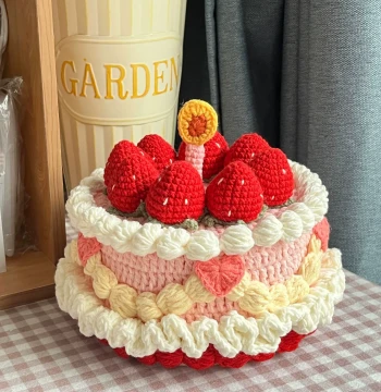 DIY Knitted Strawberry Cake Storage Box – Yarn Crochet Craft Kit for Handmade Birthday or Valentine's Day Gifts for Women
