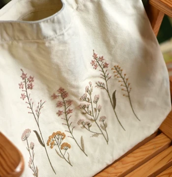 Original Embroidery 'In the Valley' Handmade DIY European Floral Embroidery Tool Material Cloth Bag Stitching Kit