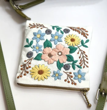 Qingqiu Zipper Bag Handmade DIY Fabric European Embroidery Material Kit Fresh Floral Creative Self-Embroidery Flower Set