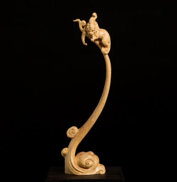 Creative Boxwood Wood Carving Pixiu Brush Holder - Solid Wood Study Decor for Four Treasures of the Study