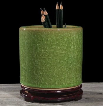 Jingdezhen Imitation Imperial Kiln Ice-Crack Glaze Ceramic Brush Holder for Office, Home, and Study - Creative Scholar's Decor