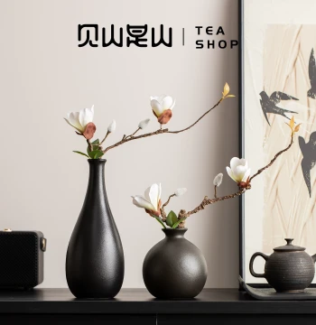 Chinese Zen-Style Vase with Aromatherapy Dried Flowers, High-End Niche Decor for TV Niche, Retro Living Room Artificial Flower Arrangement