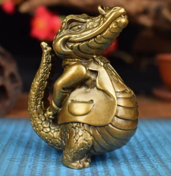 Solid Pure Brass Lucky Crocodile Figurine – Office Desk, Study, or Living Room Decor, Financial Symbol Craft and Gift