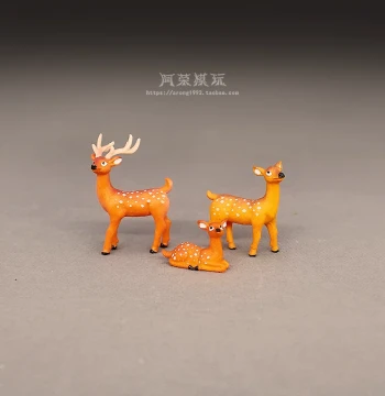 Miniature Forest Animal Models: Small Sika Deer (Male, Female, Fawn) Figurines for Moss Terrariums and Micro Landscapes