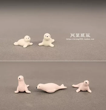 Miniature Polar Animal Models for Micro Landscapes - Small Seal Figurines for Decor and Crafting