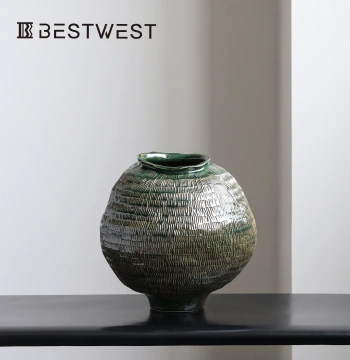 Chinese Retro Ceramic Vase, Light Luxury High-End Jingdezhen Porcelain Ornament for Living Room and Dining Table Flower Arrangement