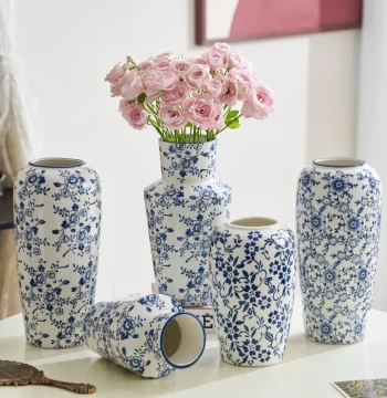New Chinese High-End Blue and White Porcelain Vintage Vase, Ceramic Flower Arranger for Fresh Water-Cultivated Flowers, Living Room & Entryway Decor Ornament