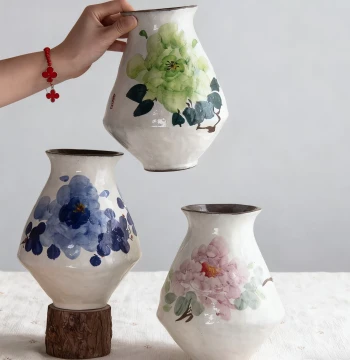 Jingdezhen Ceramic Vase Chinese Retro High-End Living Room Decor Fresh Flowers Hand-Painted Artistic Flower Vessel