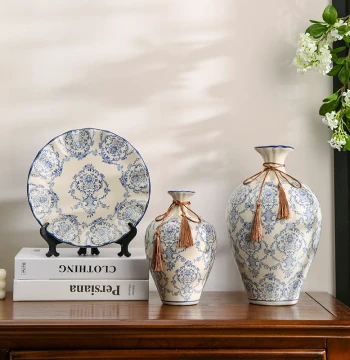 New Chinese Style Premium Blue and White Porcelain Vase, Retro Ceramic Flower Arrangement for Living Room, Entryway, and TV Console