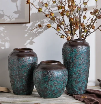 Jingdezhen Ceramic Vintage Vase Ornament for Living Room Flower Arrangement, Chinese Pottery Jar, High-End Home Decor for Fresh or Artificial Flowers