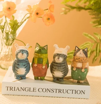Vintage Creative Wood-Carved Cat Figurine - Unique Handmade Desktop Ornament for Study or Office Decor