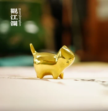 2026 New Arrival: Brass Cat-Shaped Paperweight and Brush Rest – Elegant Chinese-Style Study Decor and Gift