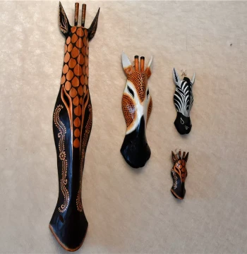 Hand-Painted Wooden Retro Wall Hanging: Giraffe, Zebra, and Bali Mask Decor for Bars and Restaurants