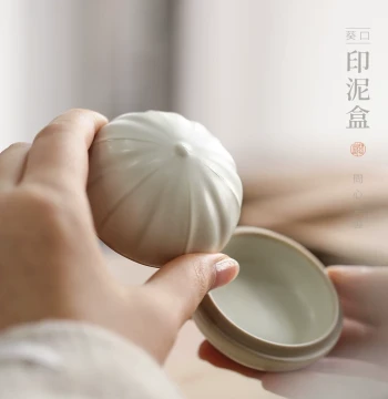 Wenxin Tang Hibiscus-Mouth Ceramic Ink Paste Box, Four Treasures of the Study, Study Decor, Ink Paste Storage, Ink Box, Ru Kiln Porcelain, Calligraphy Supplies