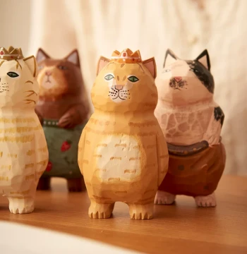 Wood Carved Kitten Desktop Orange Cat Creative Gift Hand-Carved Wooden Craft Study Office Desk Decoration