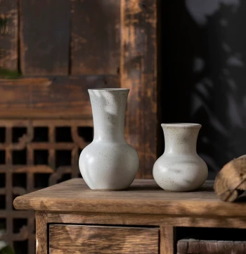 Jingdezhen Rough Pottery Retro Distressed Vase, Japanese-Style Ceramic Jar, Chinese Ceramic Flower Arranger for Living Room Decor