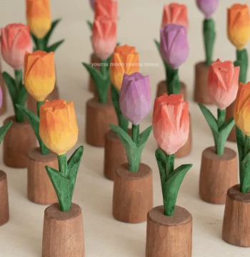 Tulip 'Joy Upon Seeing Flowers' Wood Carved Flower Healing Desktop Ornament Holiday Gift Pure Handmade