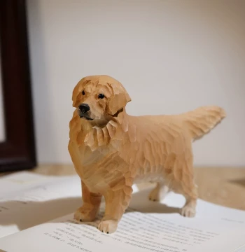 "Raise a Golden Retriever on Your Desktop" Hand-Carved Wooden Mini Ornament, Lifelike Premium Puppy Animal Desktop Decoration