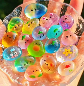 [Pet Rock You Can Raise] Colorful Dopamine Handmade DIY Glow-in-the-Dark Resin Ornament