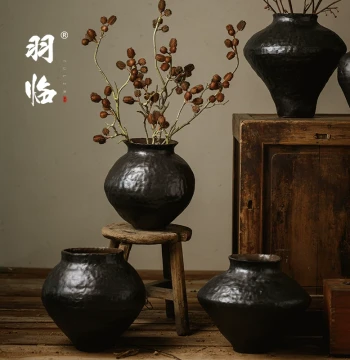 Jingdezhen Chinese Retro Ceramic Vase for Dried Flowers, Light Luxury High-End Pot for Living Room, Homestay Decorative Ornament