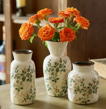 New Chinese Style Ceramic Mini Vase - Retro Fresh Design for Study, Tea Table, and Home Decor