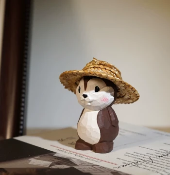 Hand-Carved Chipmunk Wooden Figurine - Cute Cartoon Animal Desk Decor for Office or Workspace