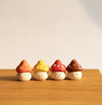 Mushroom Mushroom Red, Yellow, Orange, and Brown Cute Desktop Ornaments, Hand-Carved Wooden Healing Encouragement Gifts