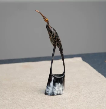 Master Qiu's Hand-Carved Real Horn Crane Bird Ornament - Bamboo and Wood Craft for Entryway Decor