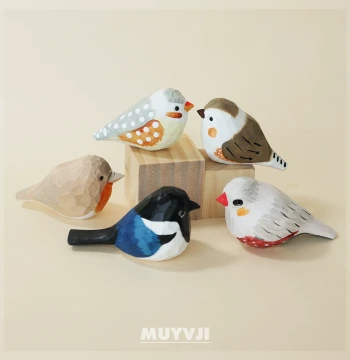 Hand-Carved Wooden Zebra Finch - Cute Healing Desk Ornament for Office, Creative Decor, and Birthday Gifts
