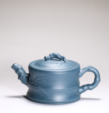 Yixing Handmade Raw Purple Clay Teapot with Minor Flaws - Bargain Find with Lid (Free Shipping)