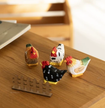 Hand-Carved Wooden Rooster Family: Rural Scene, Chinese Zodiac Chicken Desktop Ornament for Computer Workstation