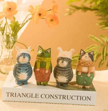 Vintage Creative Hand-Carved Wooden Cat Figurine – Unique Desktop Decor for Study or Office