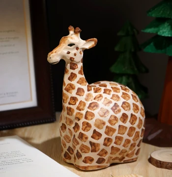 Hand-Carved Wooden Giraffe Coin Bank - Creative Cute Desktop Decor & Gift