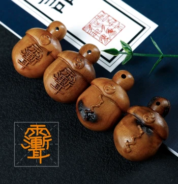 Natural Lightning-Struck Jujube Wood Carved Pendant – 'Yu Jian Er' and 'Xiao Li Fei Dao' Designs, DIY Phone Charm and Handcrafted Accessory