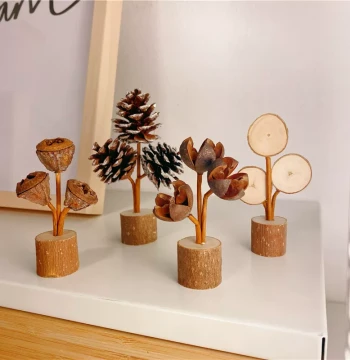 Forest-Style Pinecone Desktop Ornament, Wabi-Sabi Atmosphere Decor, Three-Head Round Wood Slice, Kindergarten Environment Creation, Pure Handmade DIY
