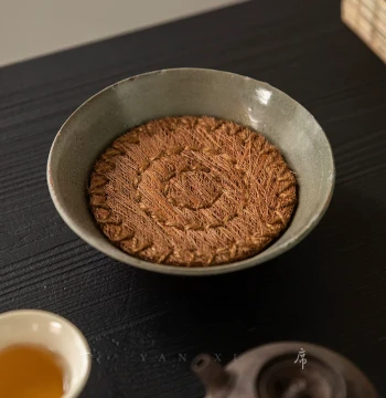 Natural Coconut Fiber Tea Mat - Chinese Zen Style Heat-Resistant Pad for Zisha Teapots and Gaiwans